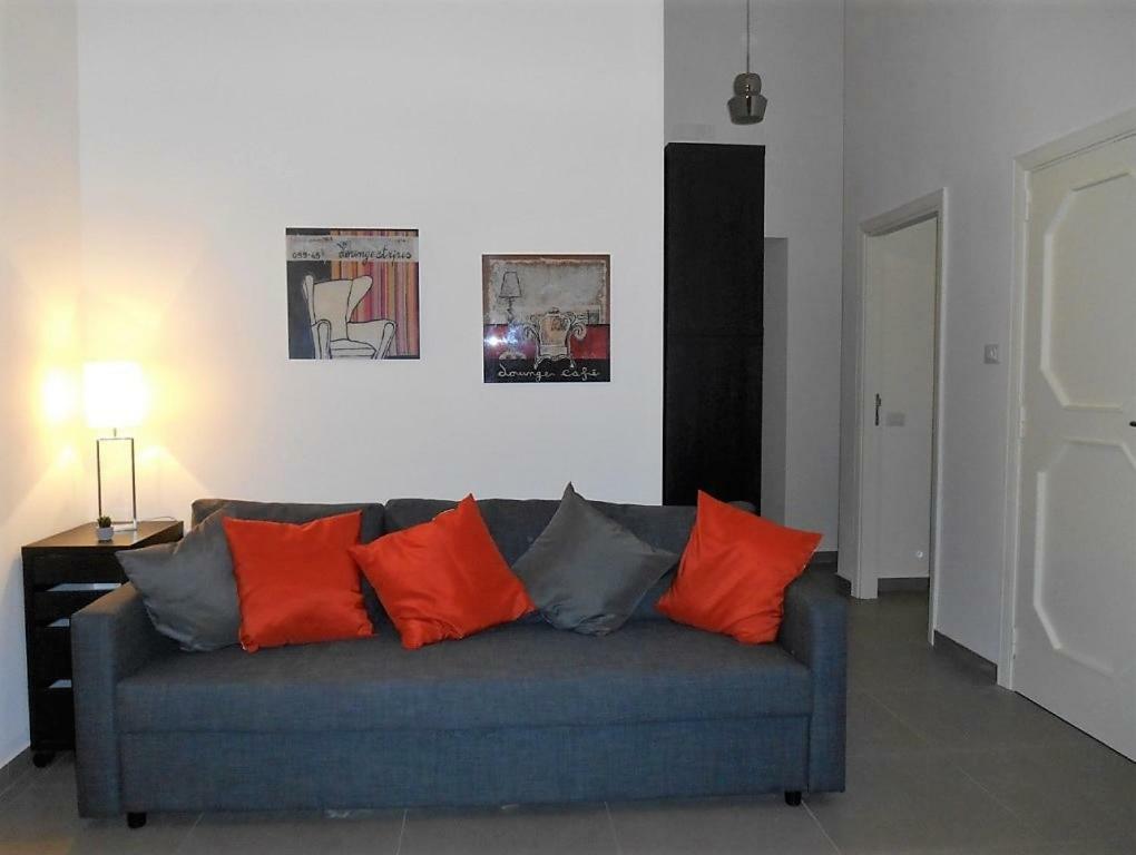 Casa Vacanza "Al Vicolo Delle Colonne" Salerno Exteriör bild