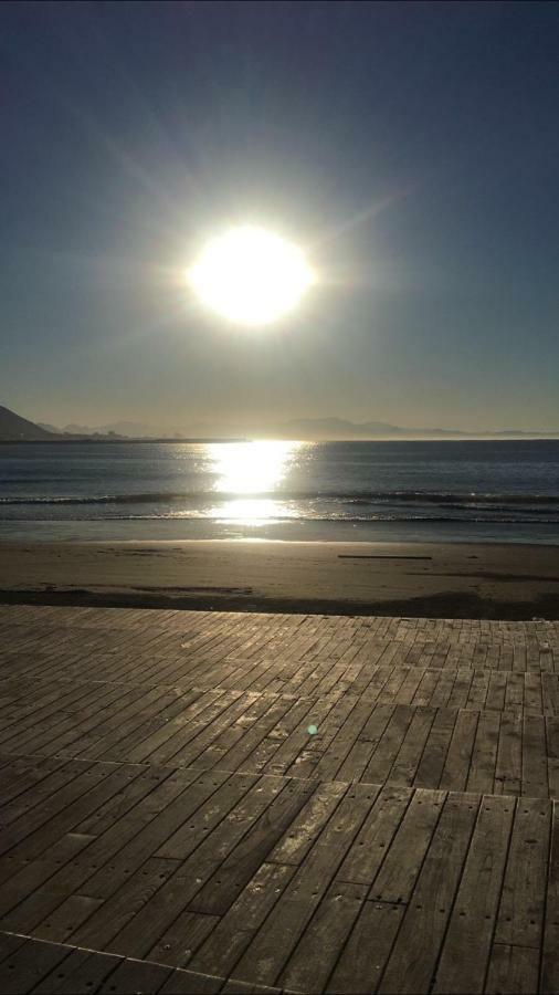 Casa Vacanza "Al Vicolo Delle Colonne" Salerno Exteriör bild